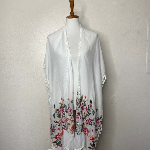 no brand Tops - Boho Embroidered Floral Tassel Kimono